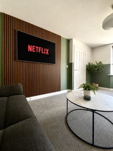 Sleeps 10 | Spacious | 5 TVs | 3 Bath | Parking x4